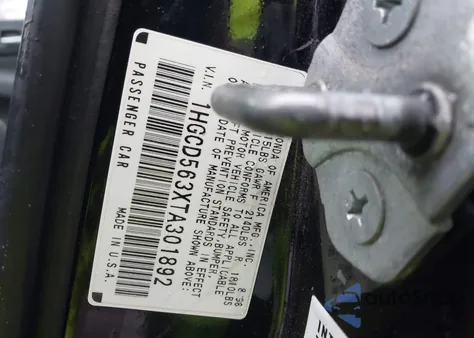 1996 Honda Accord Lx/Ex from USA, damaged, VIN 1HGCD563XTA301892